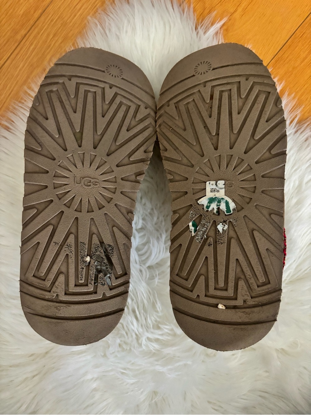 Ugg Tazz Slipper Chestnut Suede - Picture 8 of 9